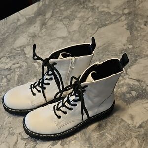 Never Worn Sincerely Jules White Combat Boots